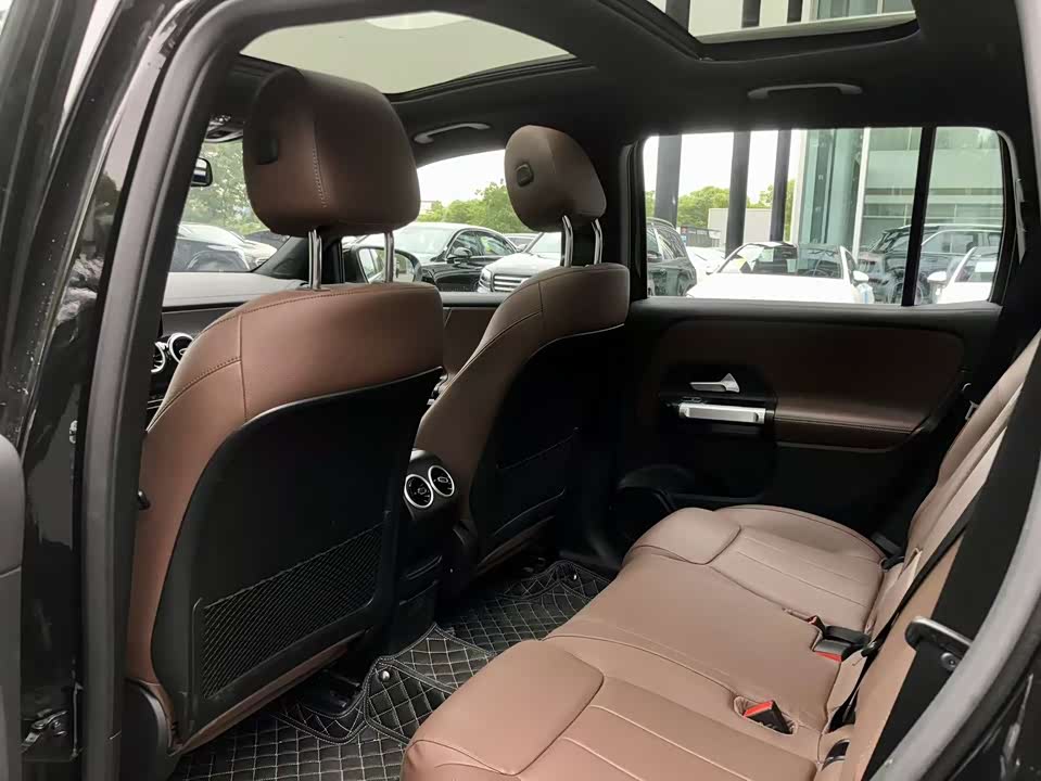 Mercedes-Benz GLB Mercedes-Benz GLB