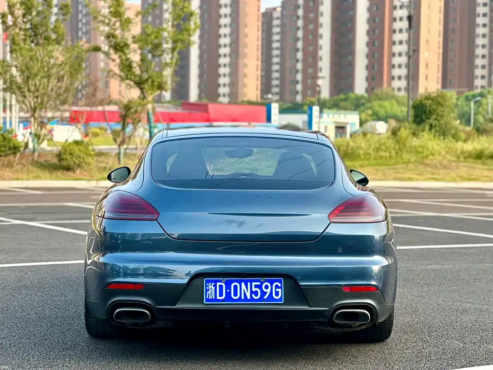 Porsche Panamera