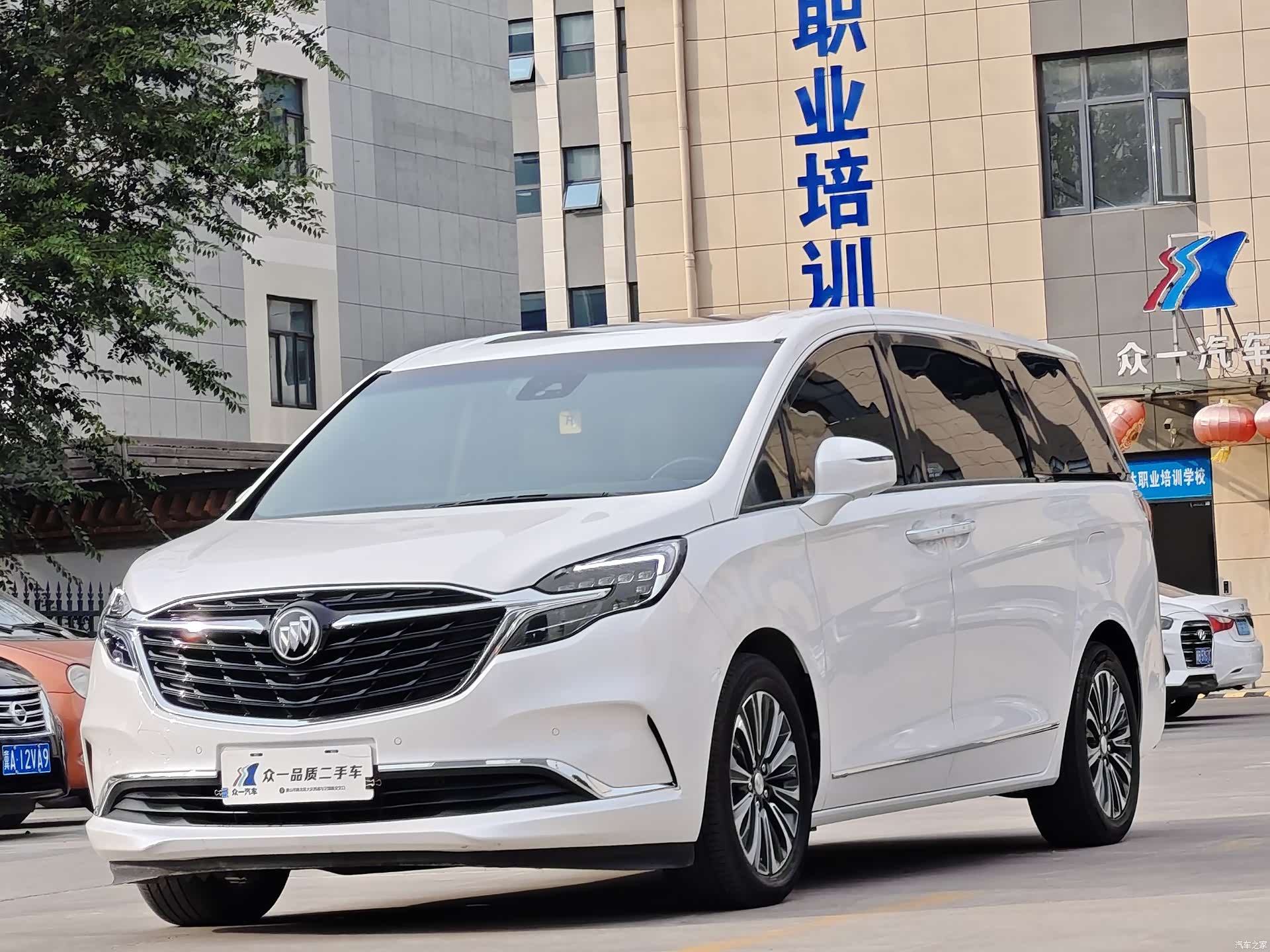 Buick GL8