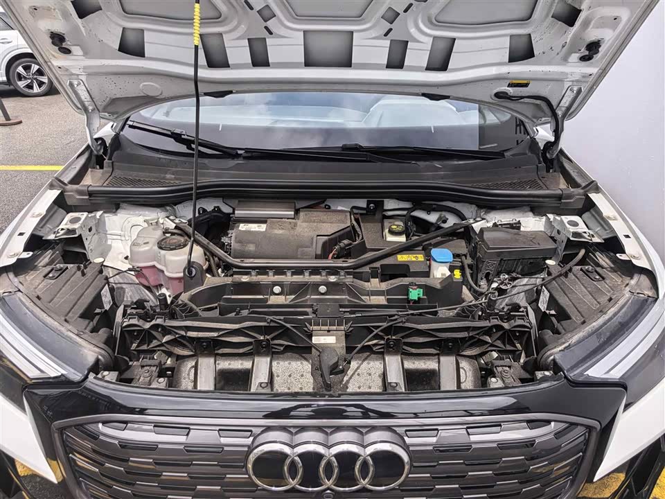 Audi Q4