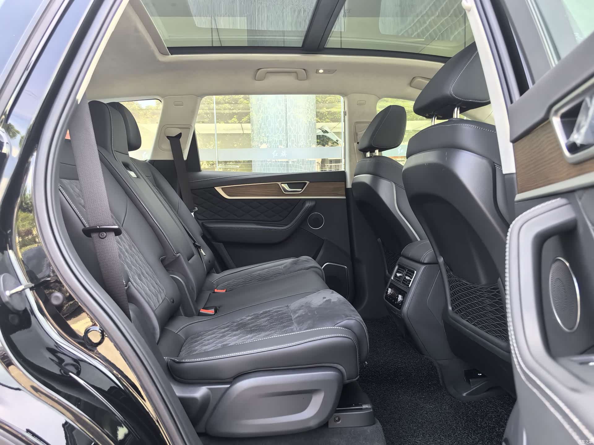 Hongqi HS7, 2022 19
