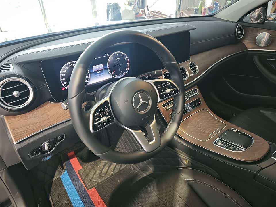 Mercedes-Benz E-class Mercedes-Benz E-class