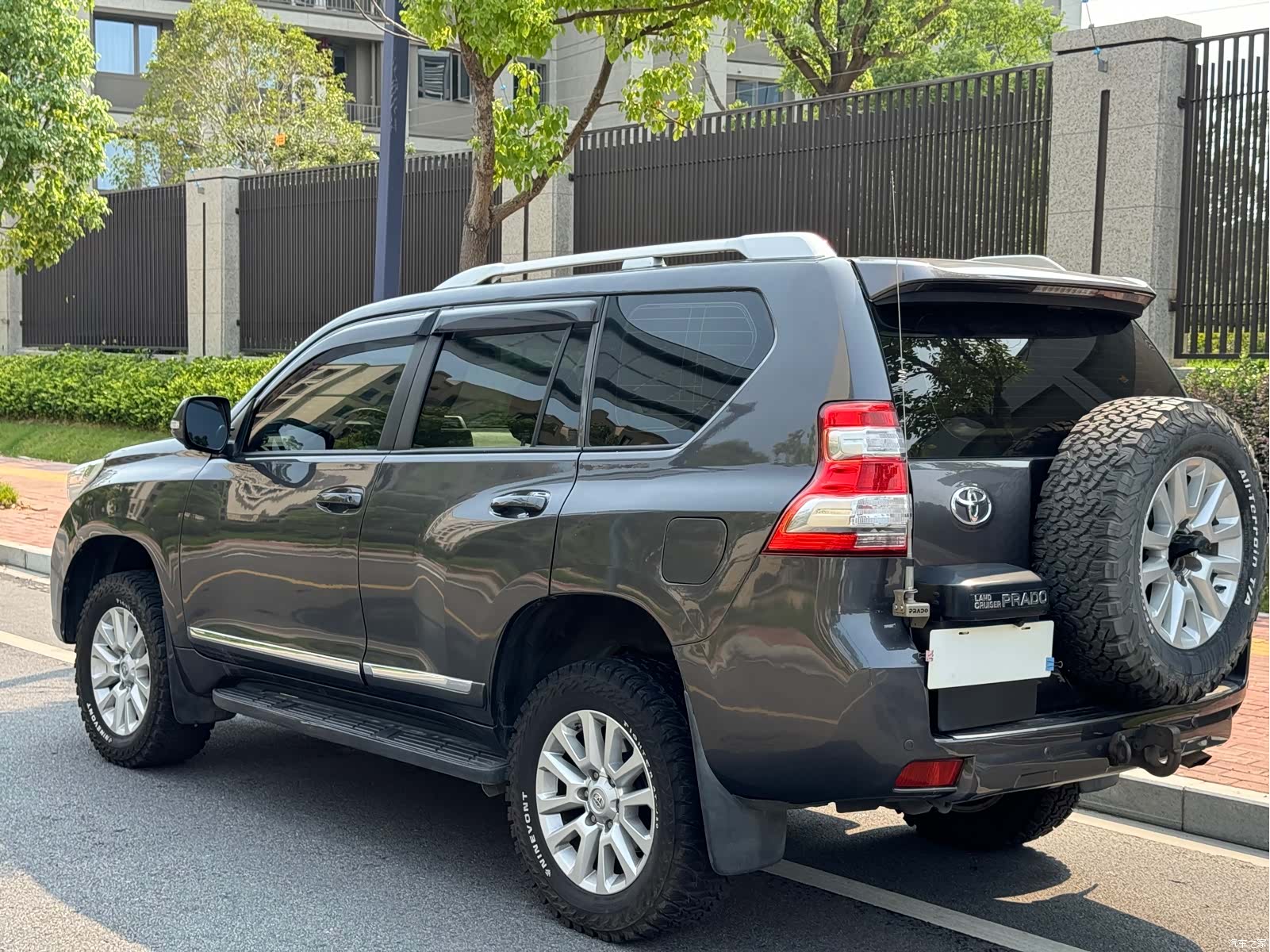 Toyota Prado, 2018 9