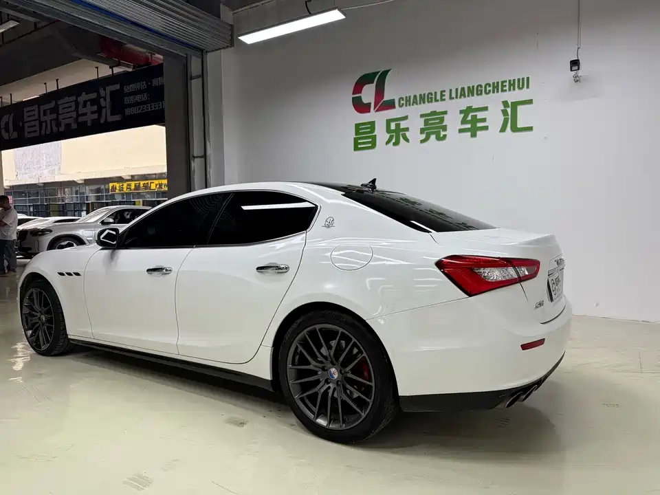 Maserati Ghibli