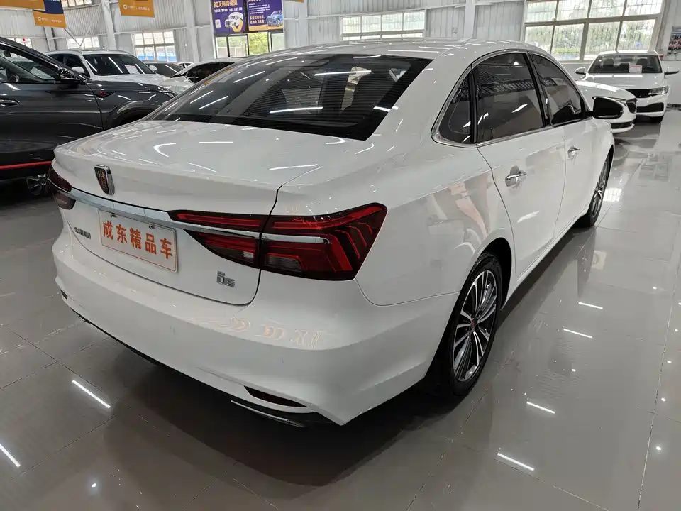 Roewe i6