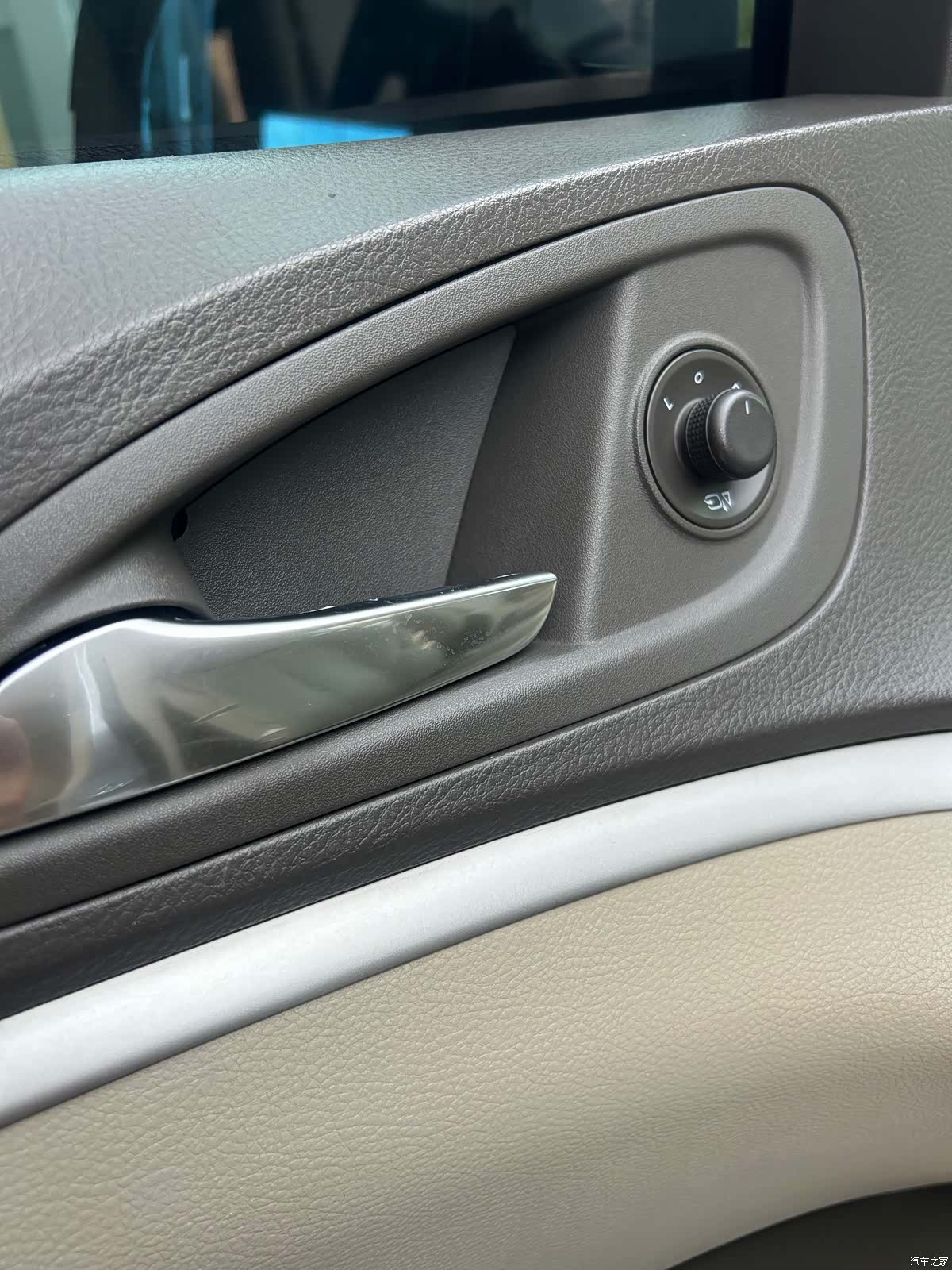Buick GL8, 2012 8