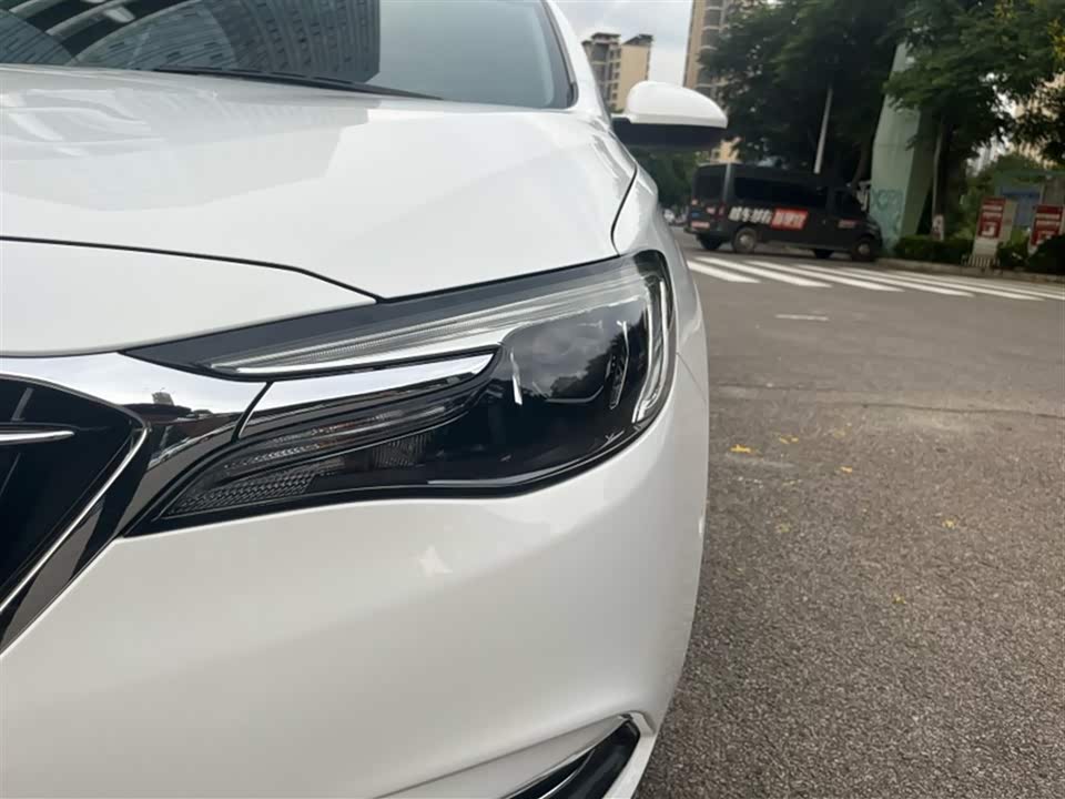 Buick Yinglang