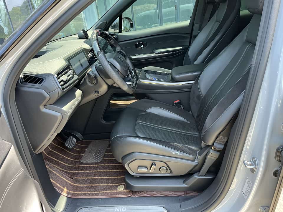 NIO ES6