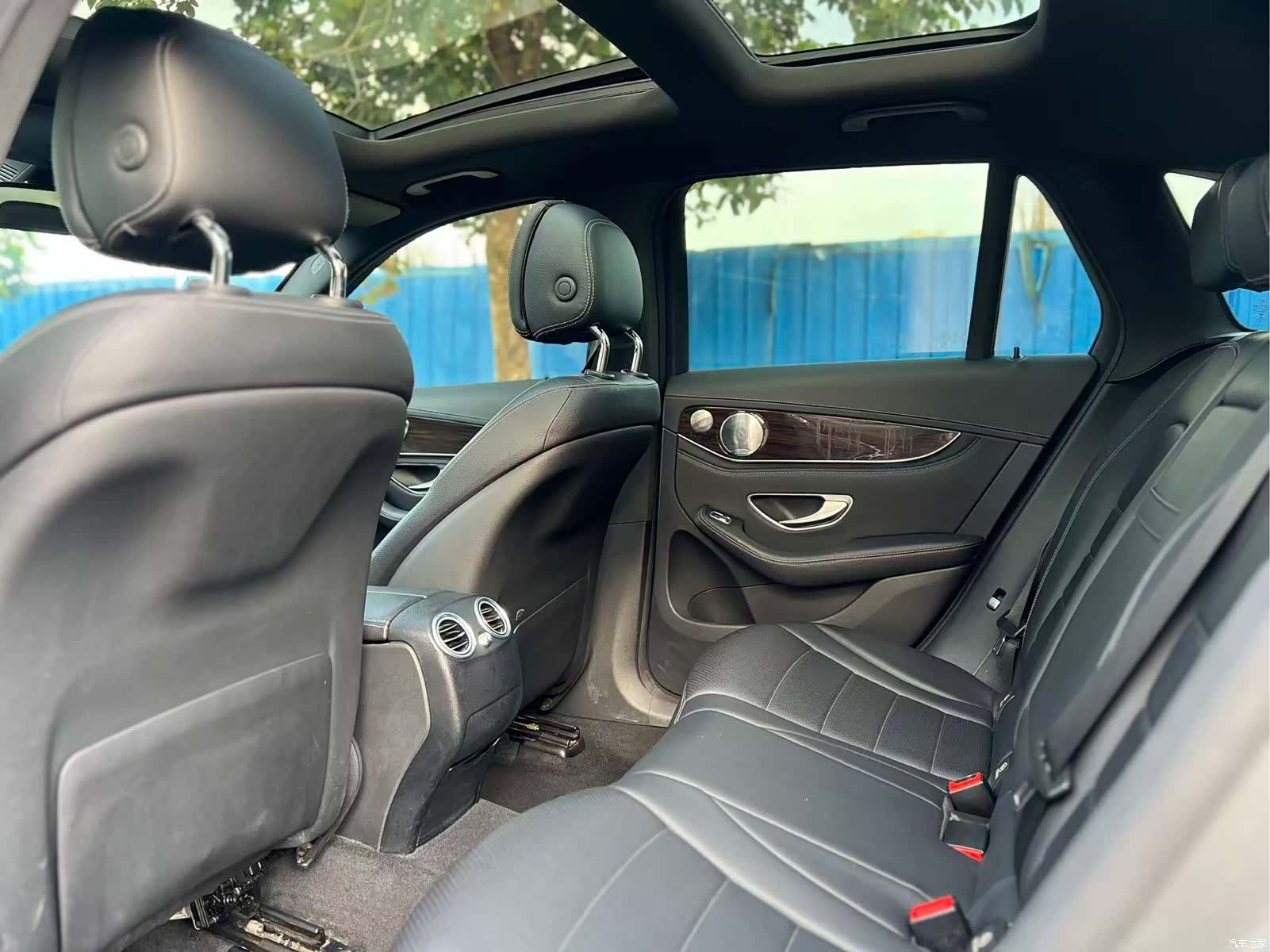 Mercedes-Benz GLC, 2016 11