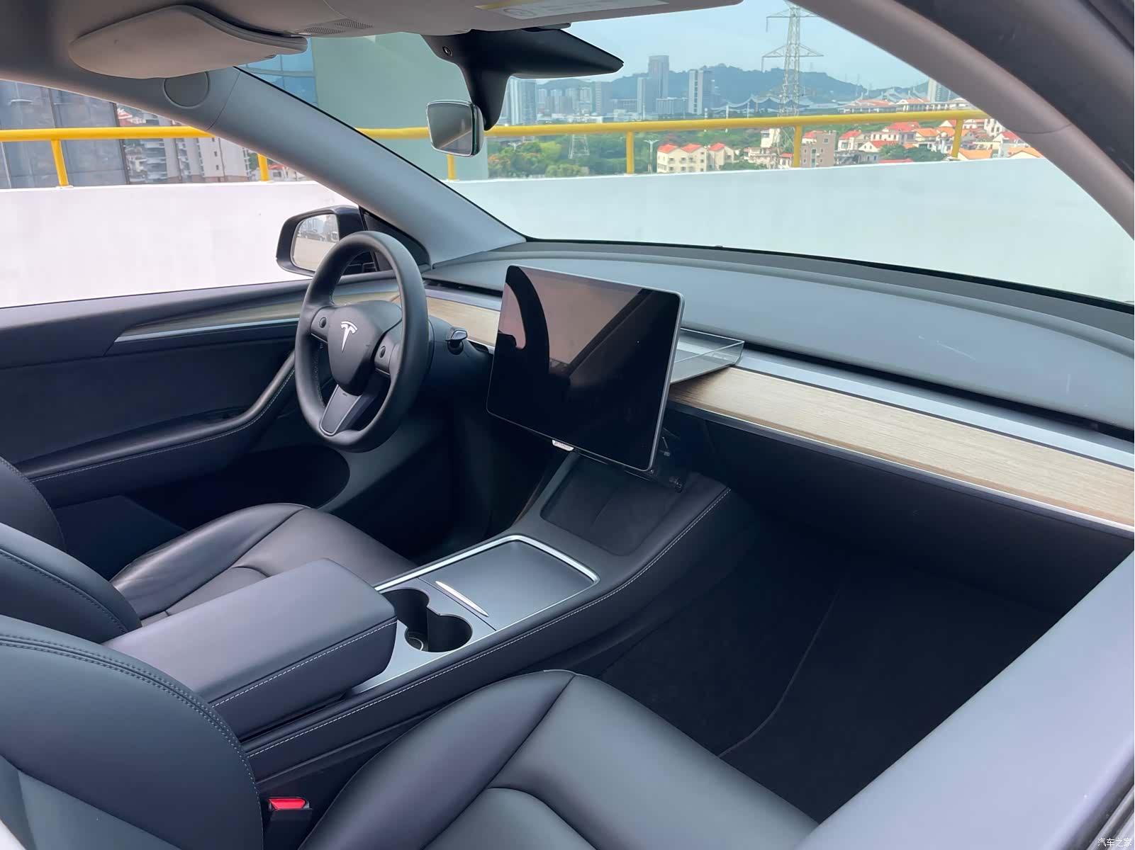 Tesla Model Y, 2023 8