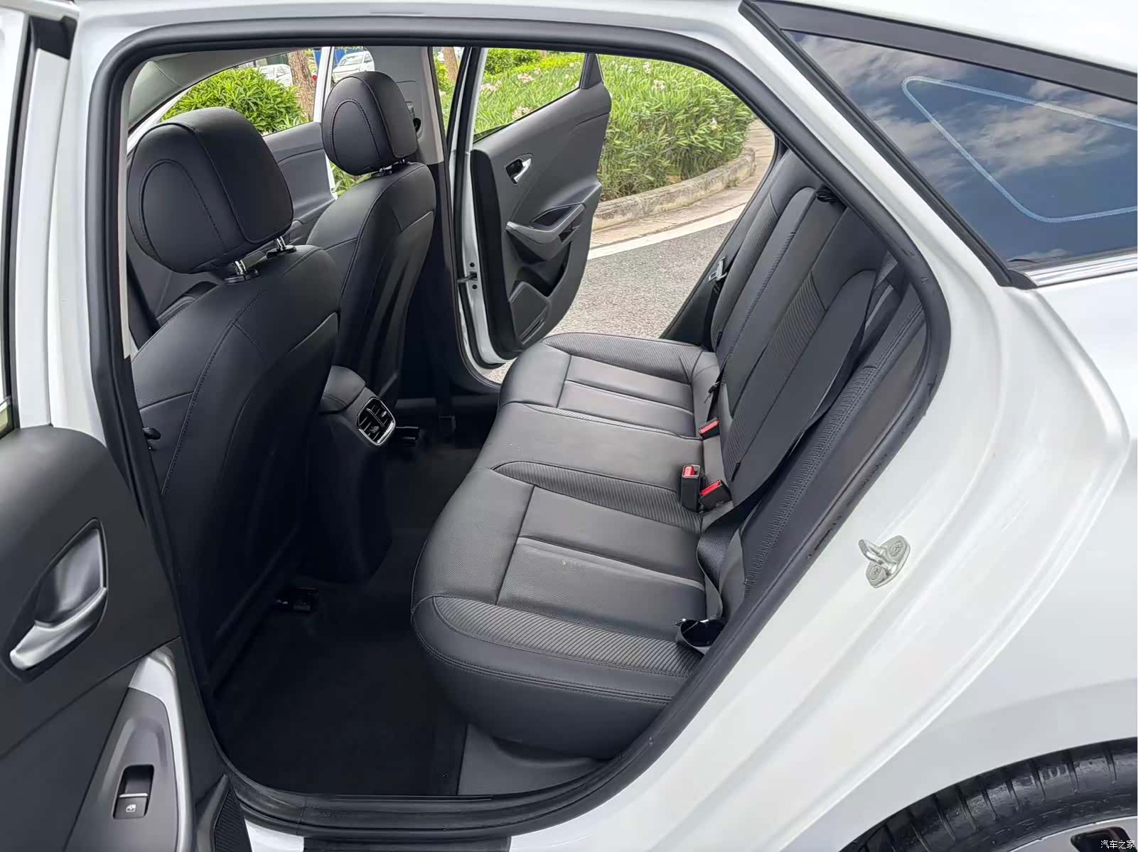 Hyundai Lafesta, 2020 8