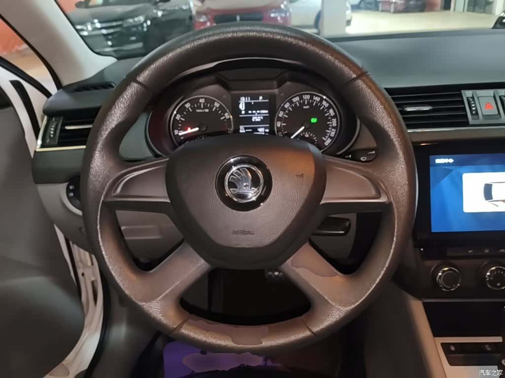 Skoda Octavia, 2015 11