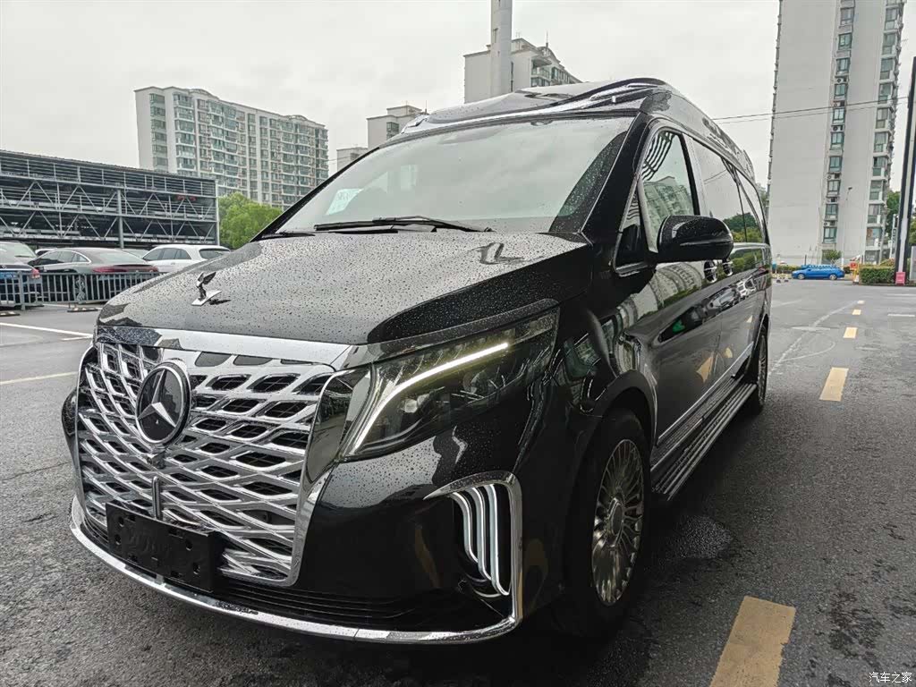 Mercedes-Benz 7