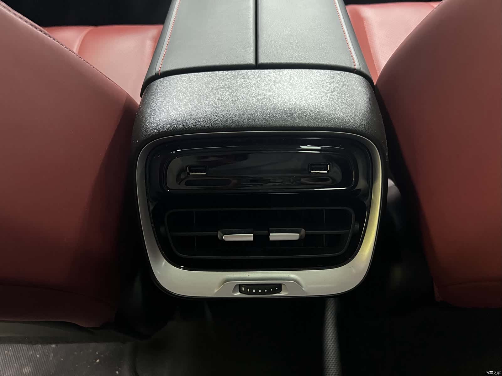 Xpeng P7, 2021 12