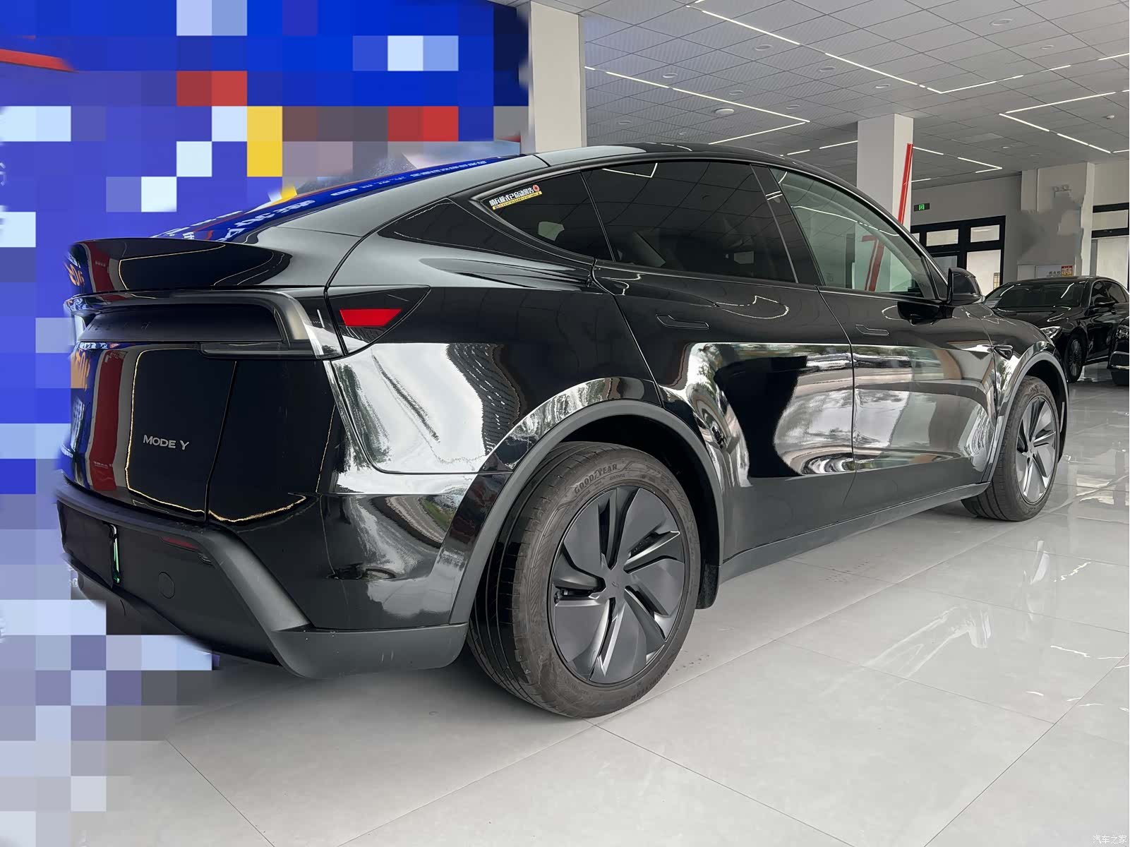Tesla Model Y, 2025 11