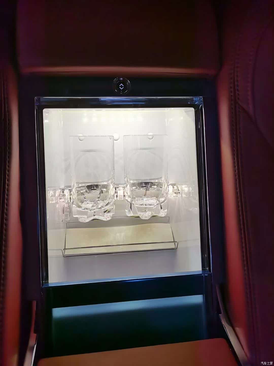 Bentley Mulsanne, 2019 21