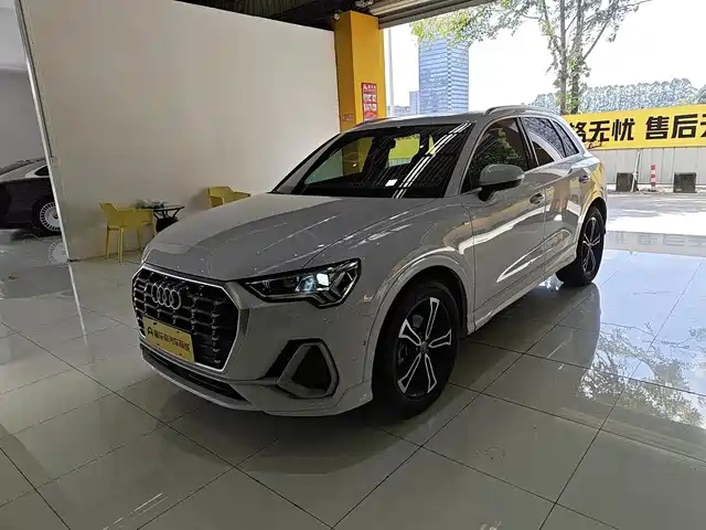 Audi Q3 2020 — купить из Китая под заказ
