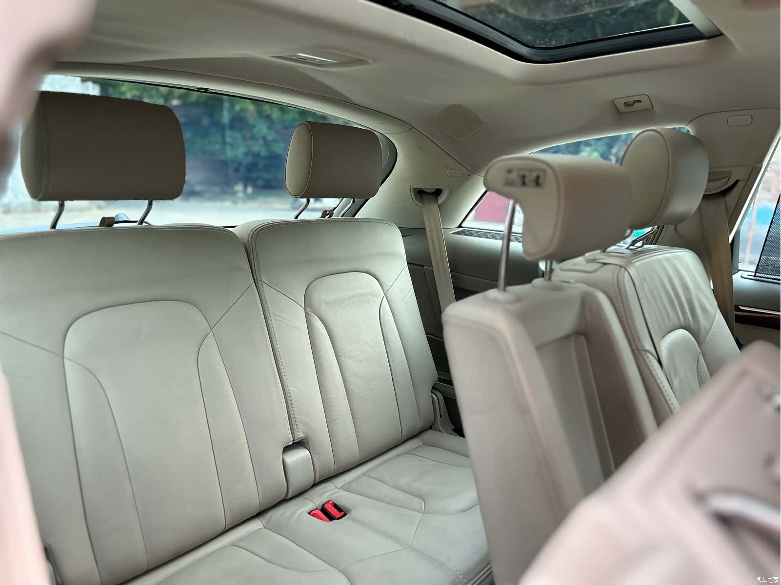 Audi Q7, 2010 40