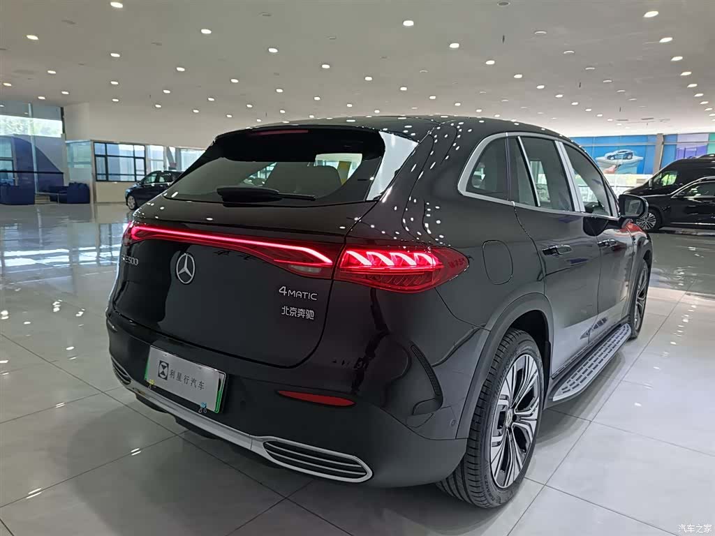 Mercedes-Benz EQE, 2025 11