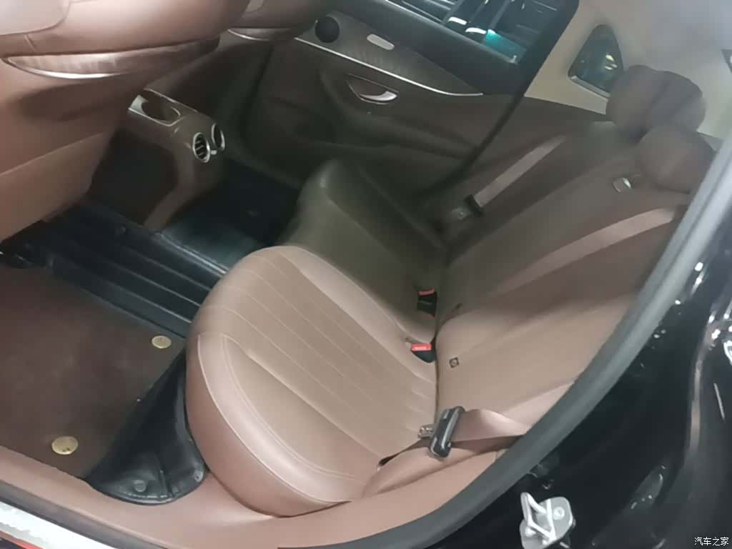 Mercedes-Benz E-Class, 2020 17