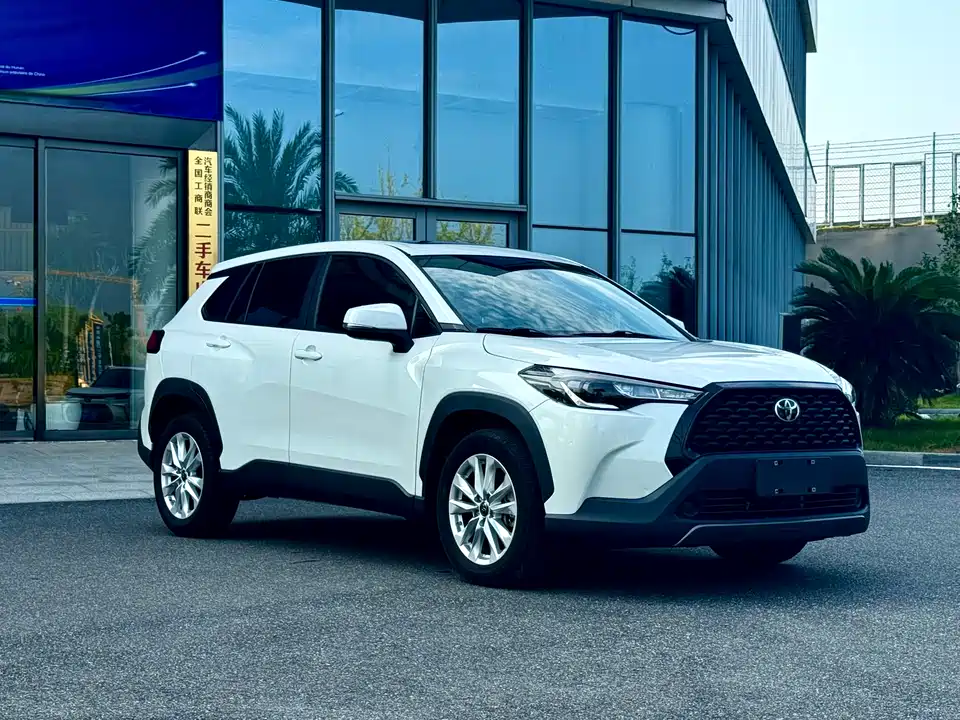 Toyota Corolla Sharp amplifier