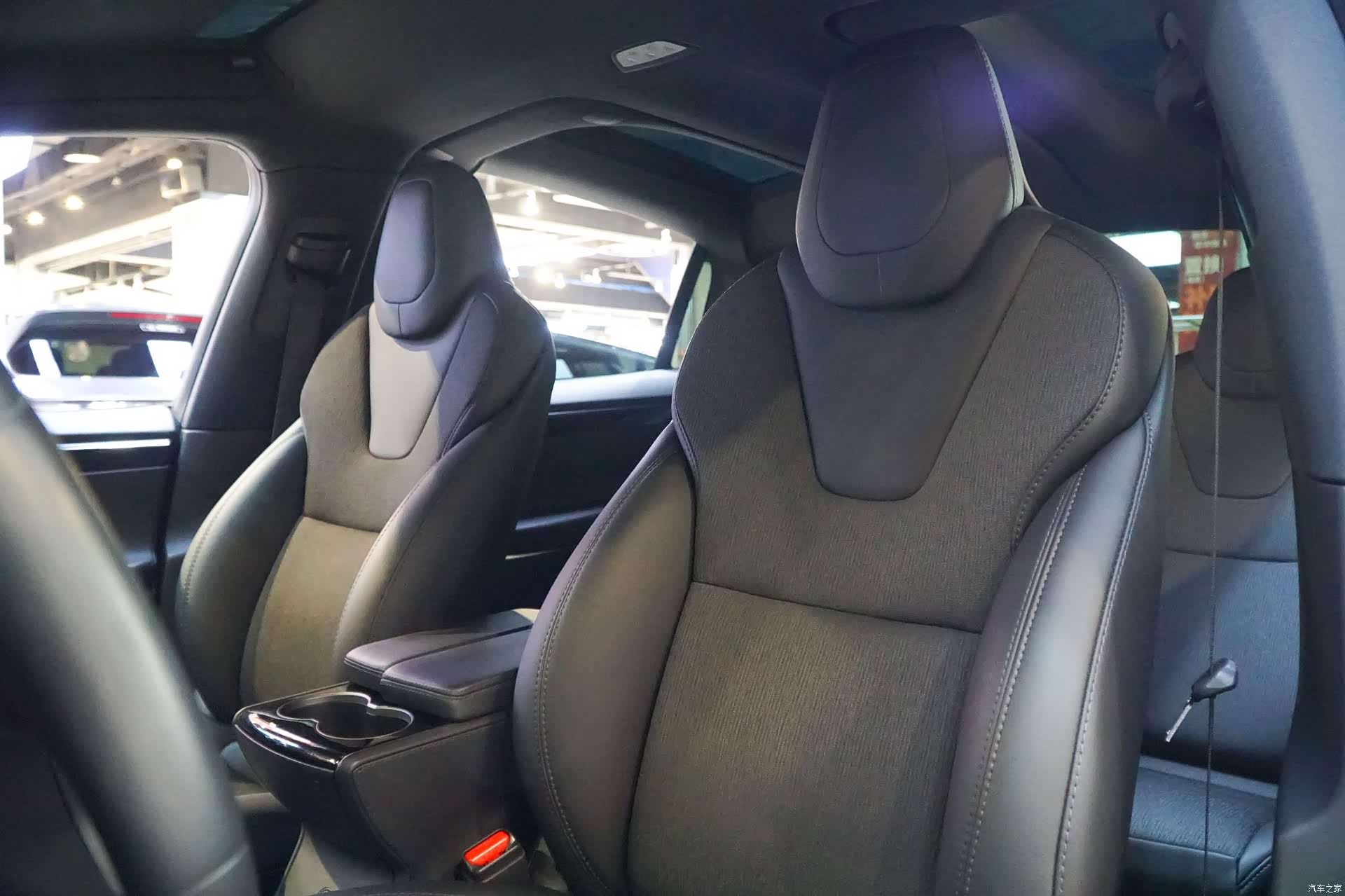 Tesla Model X, 2019 6