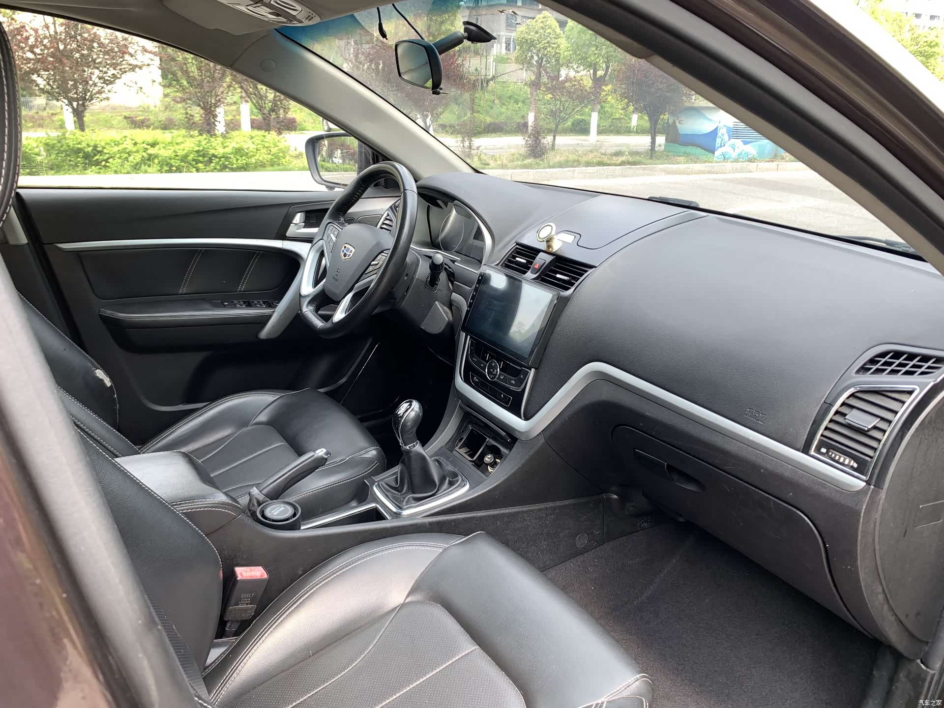 Geely Emgrand, 2016 10