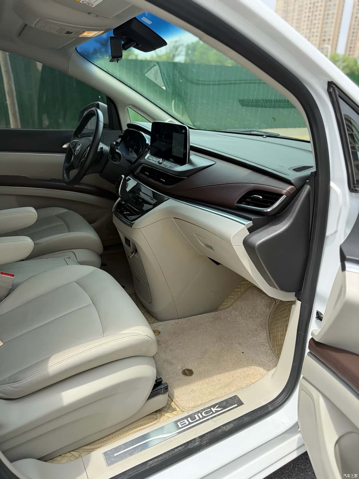 Buick GL8, 2021 9