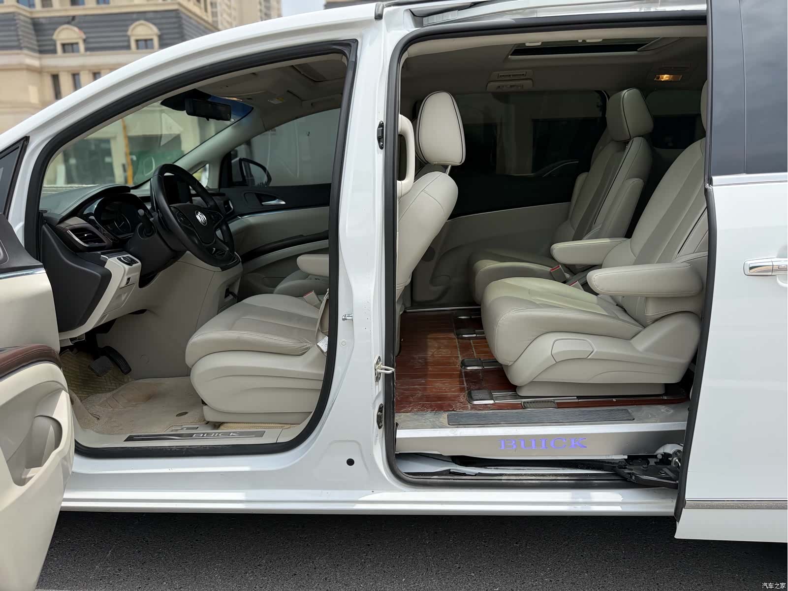 Buick GL8, 2021 11