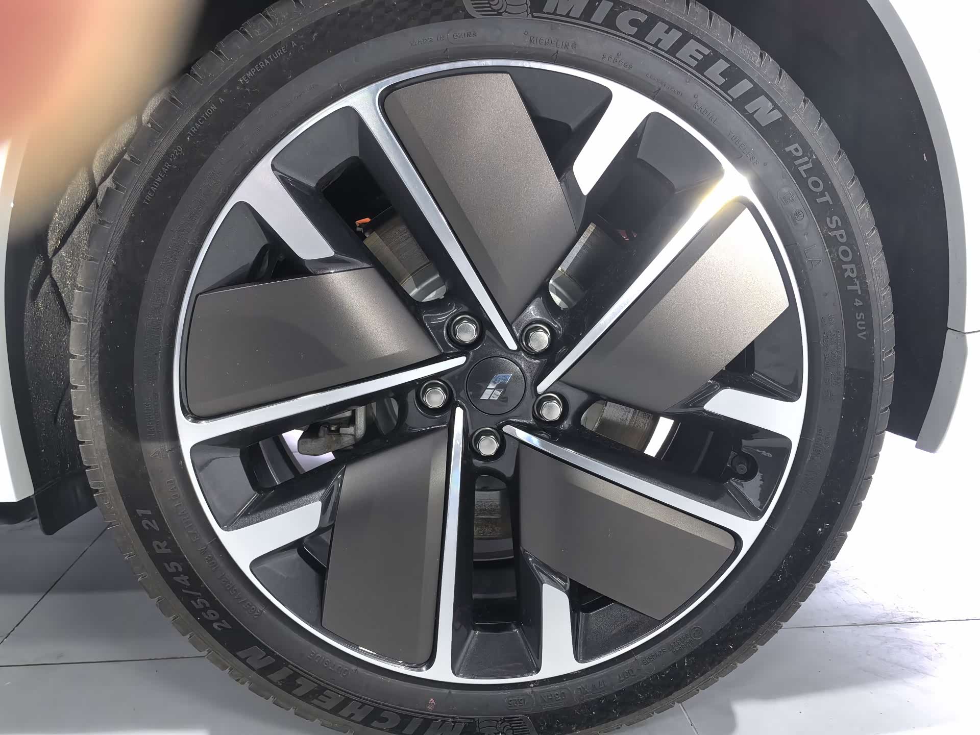 Li Auto L9, 2025 19