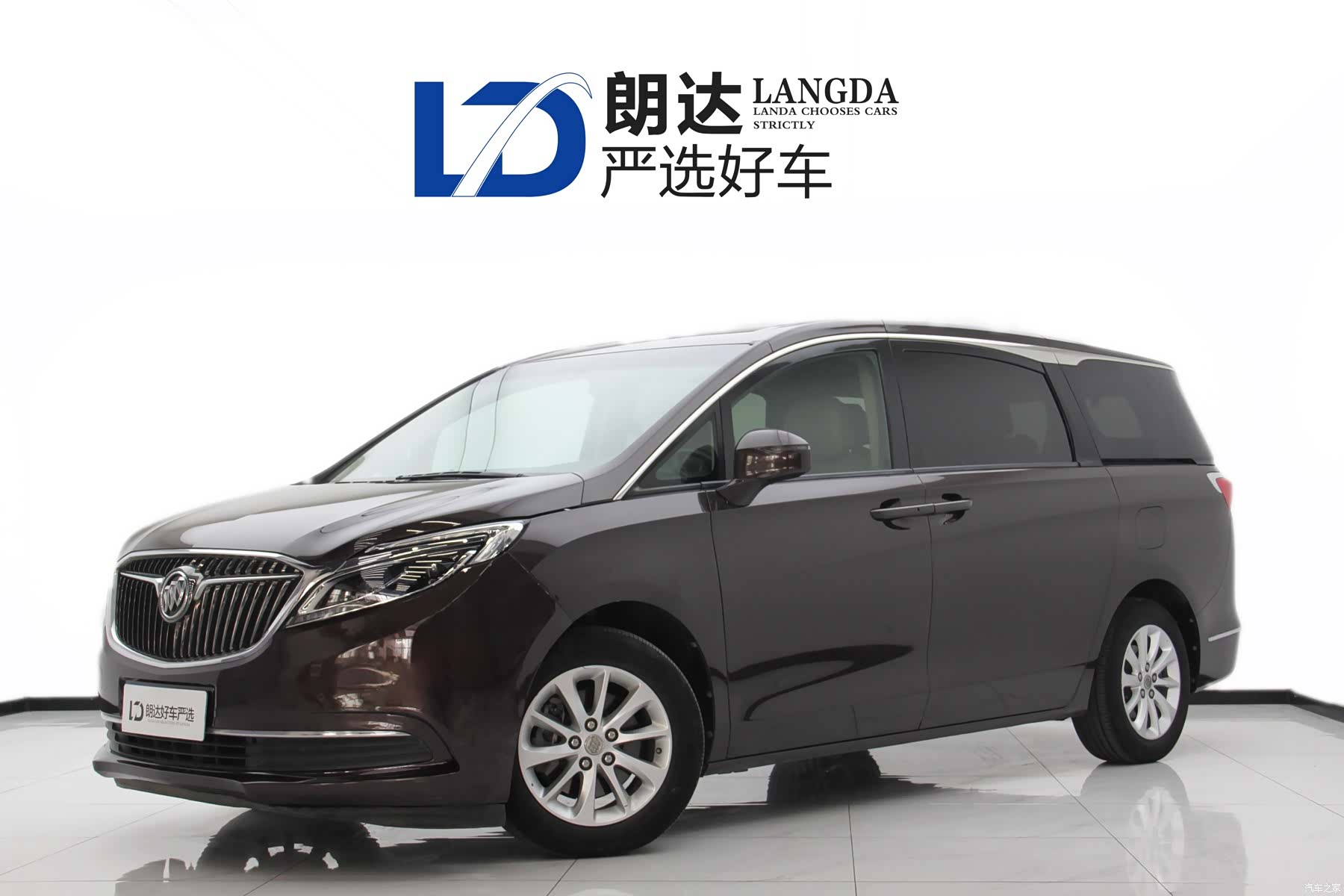 Buick GL8, 2017 1