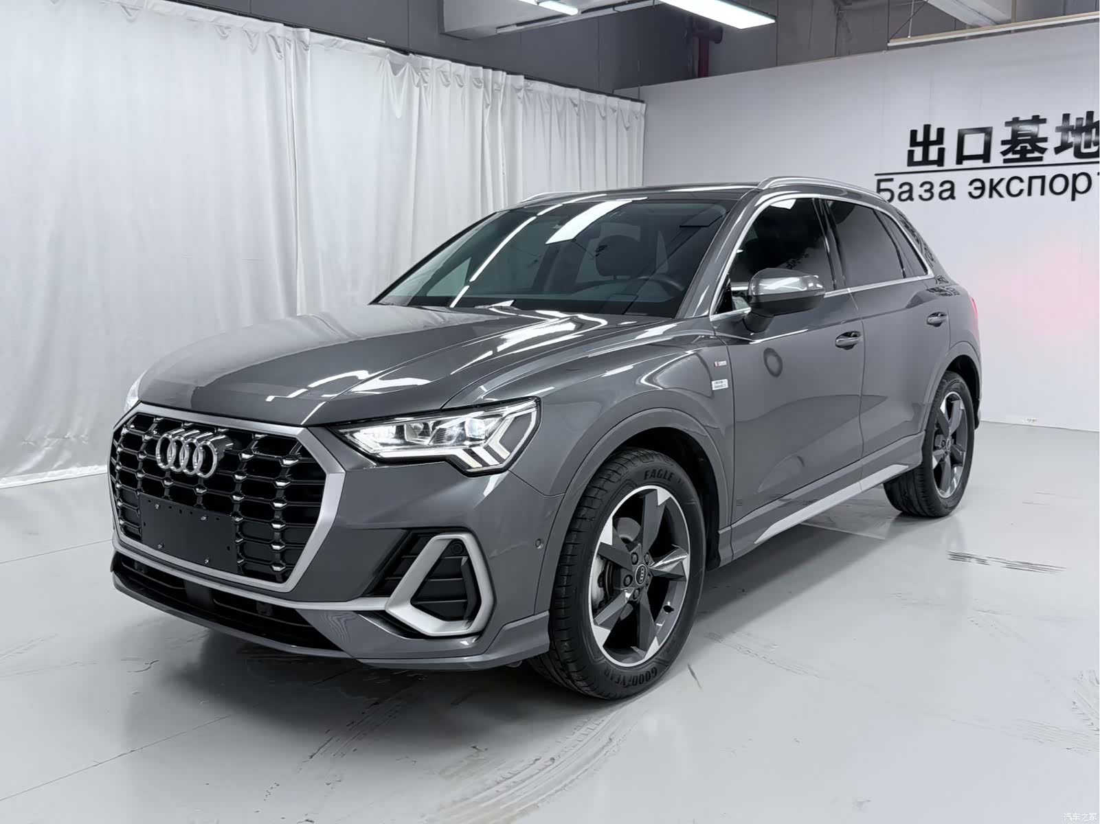 Audi Q3, 2022 1