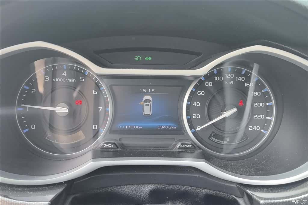 Geely Emgrand, 2017 14