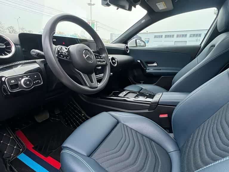 Mercedes-Benz A-Class 2021, фото 4