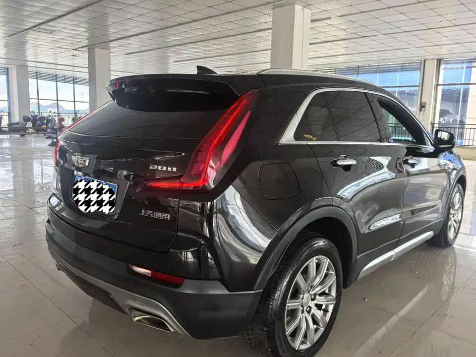 Cadillac XT4