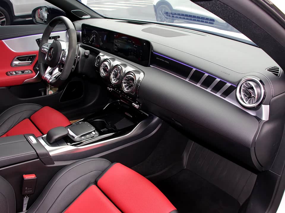 Mercedes-Benz CLA AMG