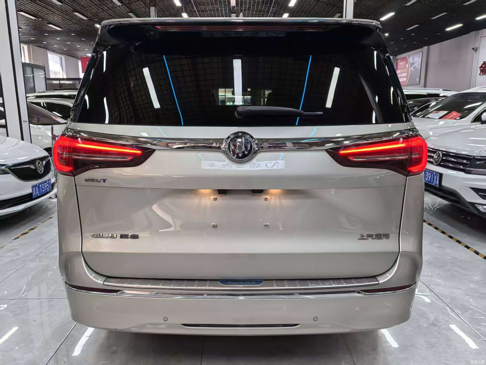 Buick GL8, 2022 8
