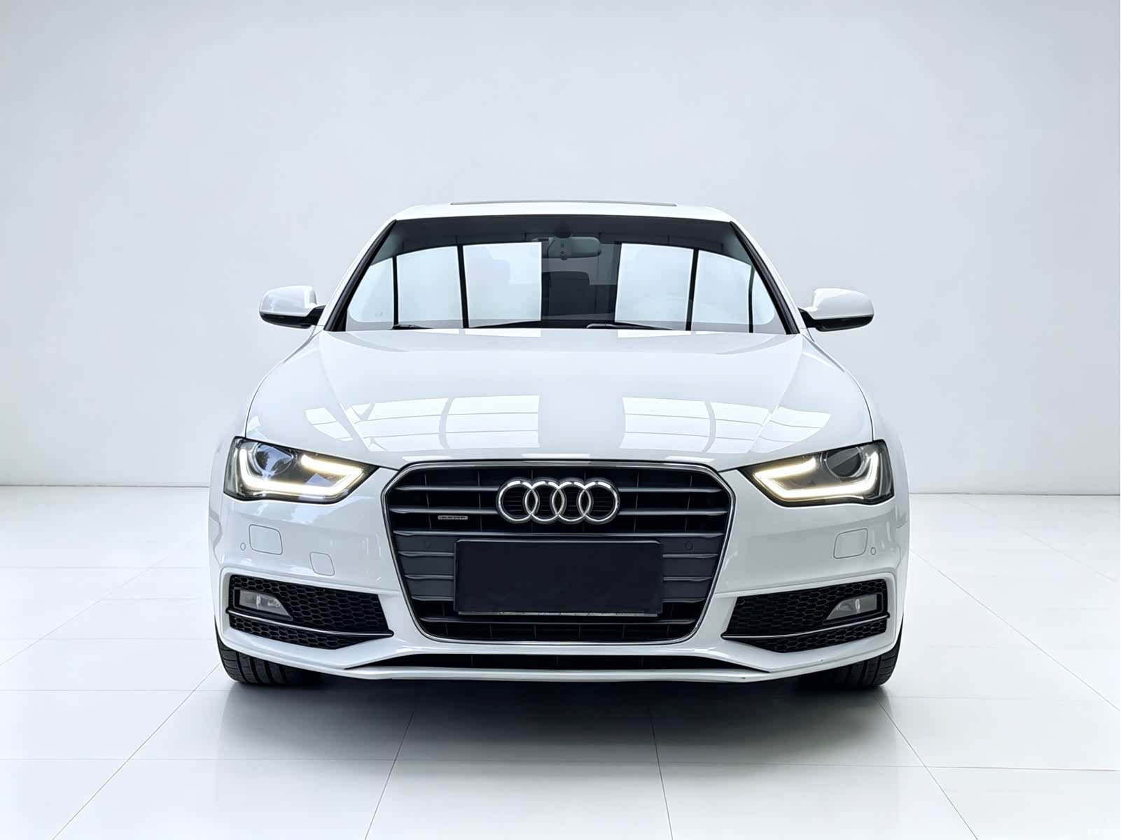 Audi A4L, 2015 2