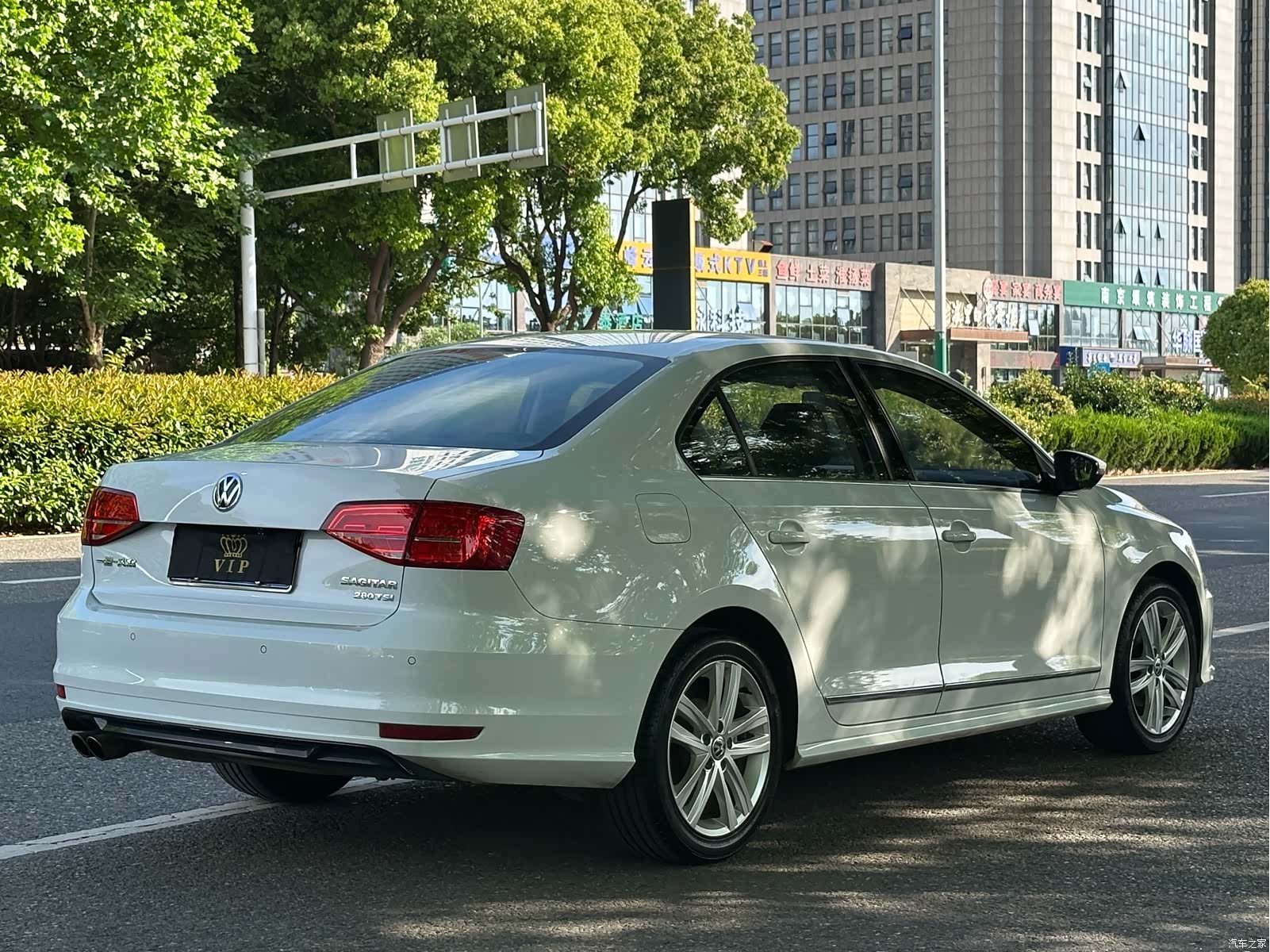 Volkswagen Sagitar, 2019 7