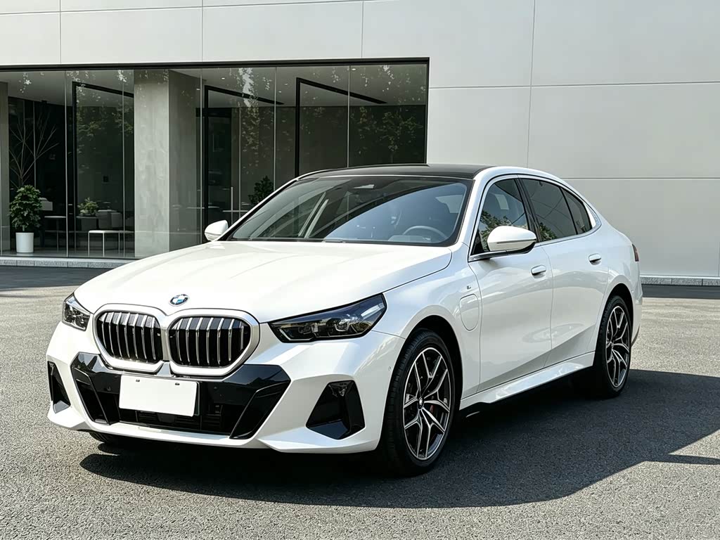 BMW i5