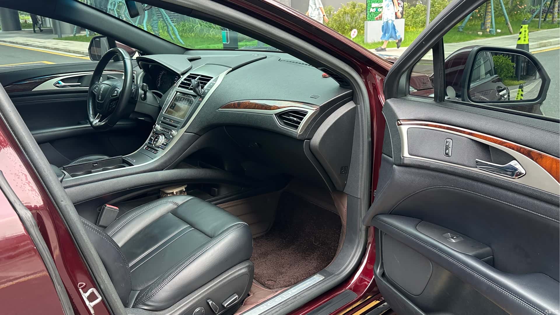 Lincoln MKZ, 2017 11