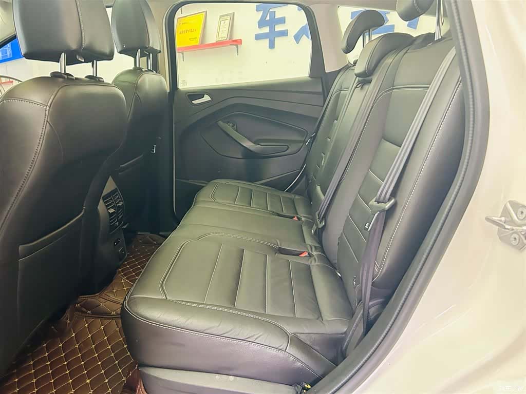 Ford Kuga, 2017 22