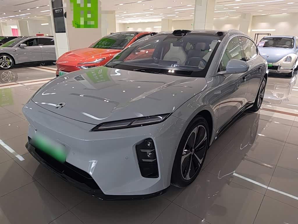 NIO ET5