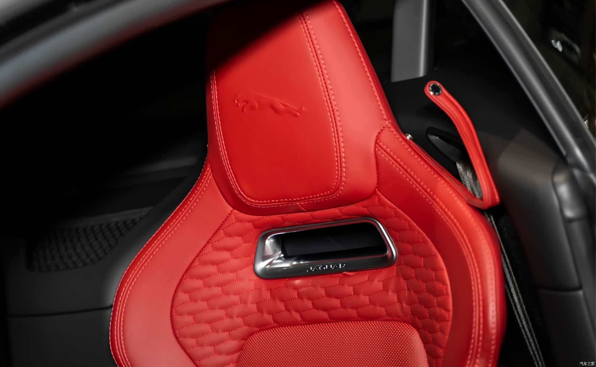 Jaguar F-TYPE, 2024 20