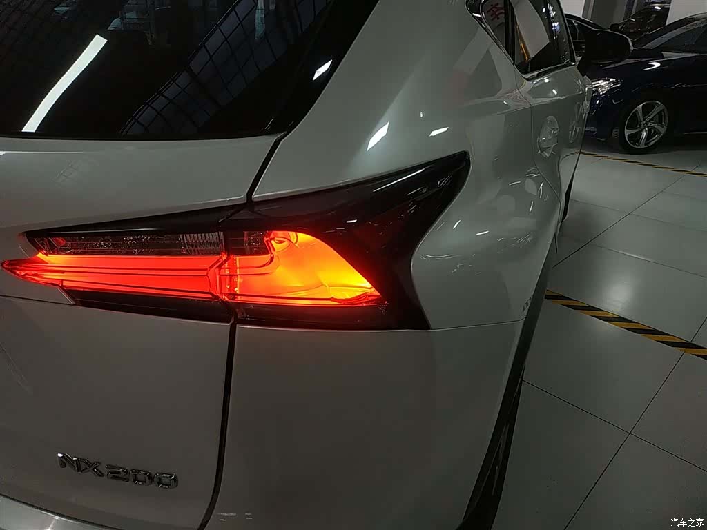Lexus NX, 2016 24