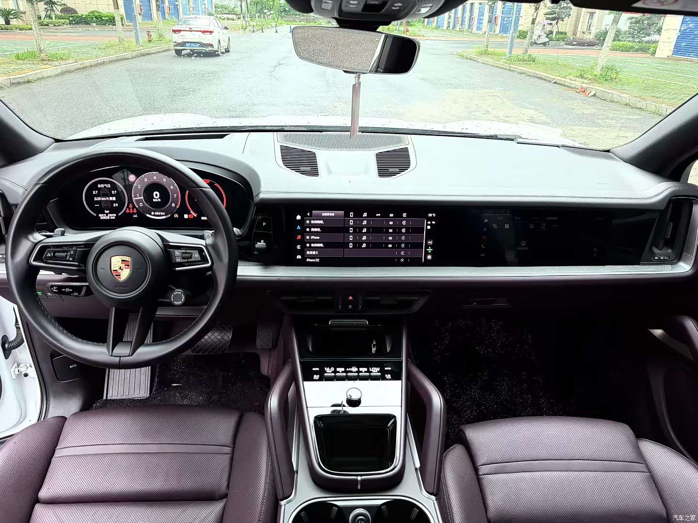 Porsche Cayenne, 2024 3