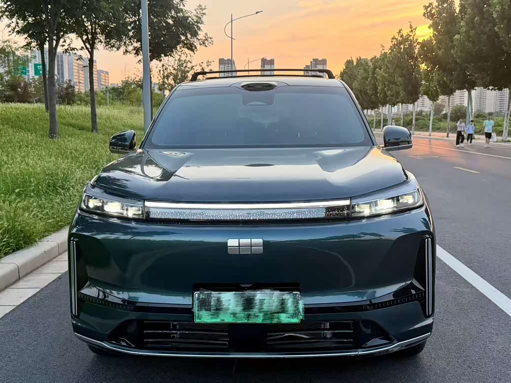 Geely Galaxy M9