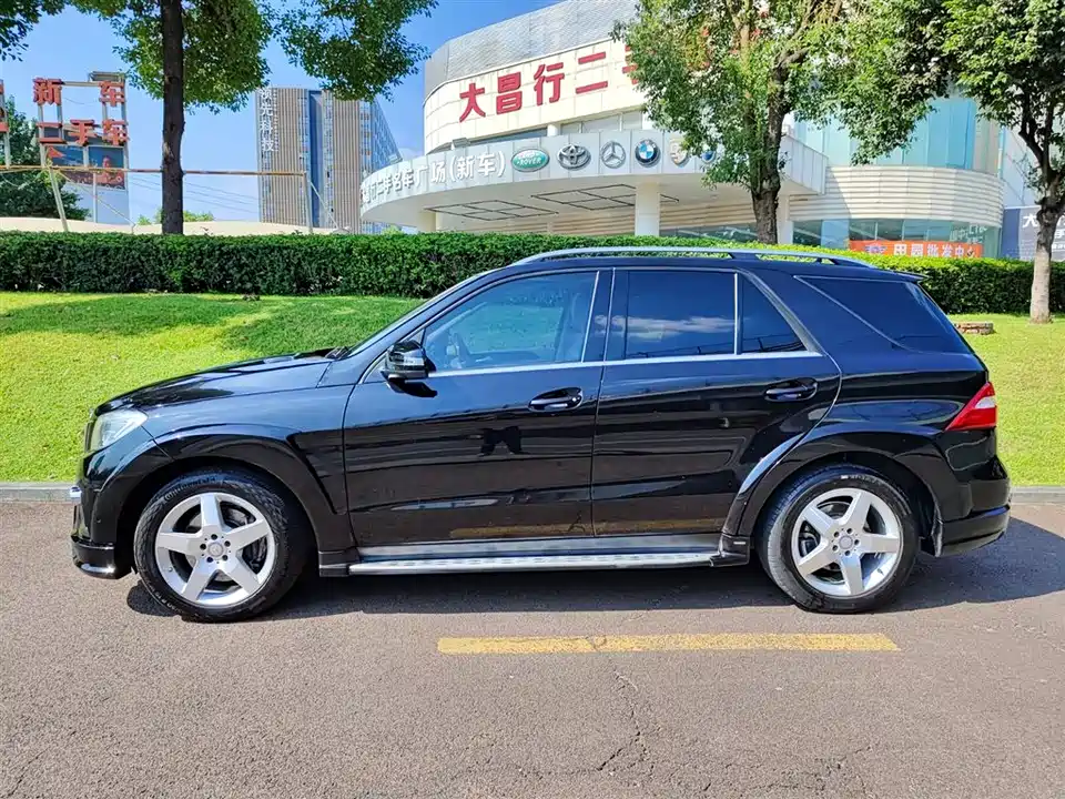 Mercedes-Benz M class