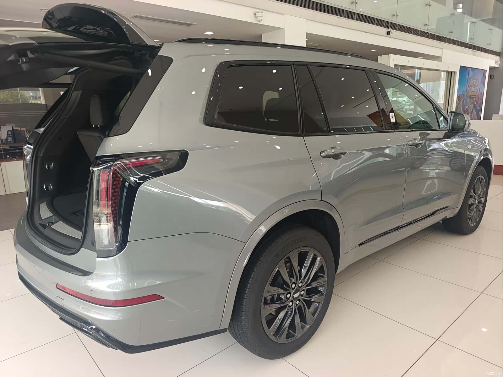 Cadillac XT6, 2025 10