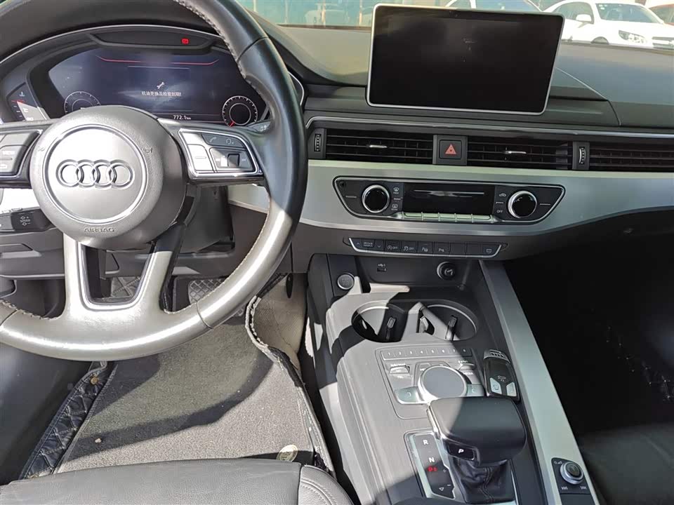 Audi A4L